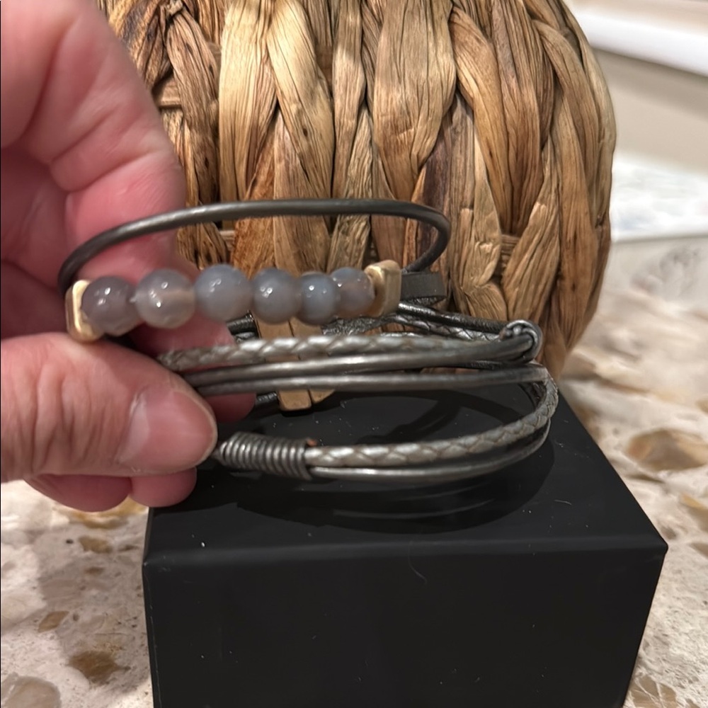 Gray Beaded and Silver Wire Bracelet Set with magnetic closure